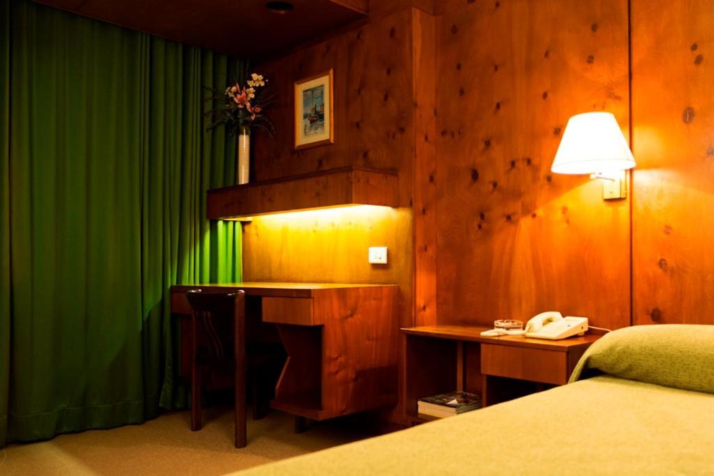 Hotel Del Jardin サンミゲルデトゥクマン エクステリア 写真